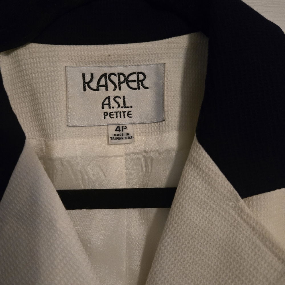Jacket - Picture 3 of 5